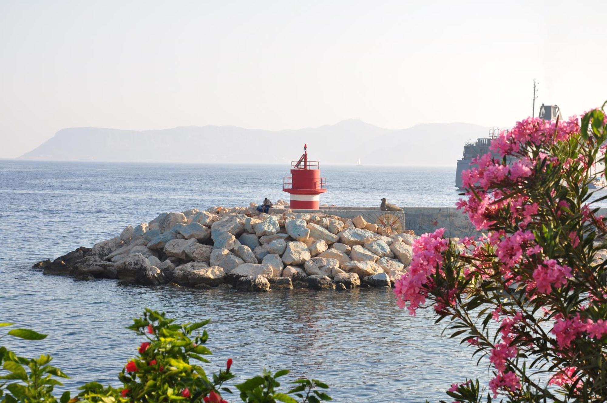 Nur Hotel Kaş Ngoại thất bức ảnh